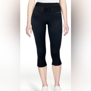 Tommy Copper  Women's Pro-Grade Lower Back Support Capri with adjustable straps